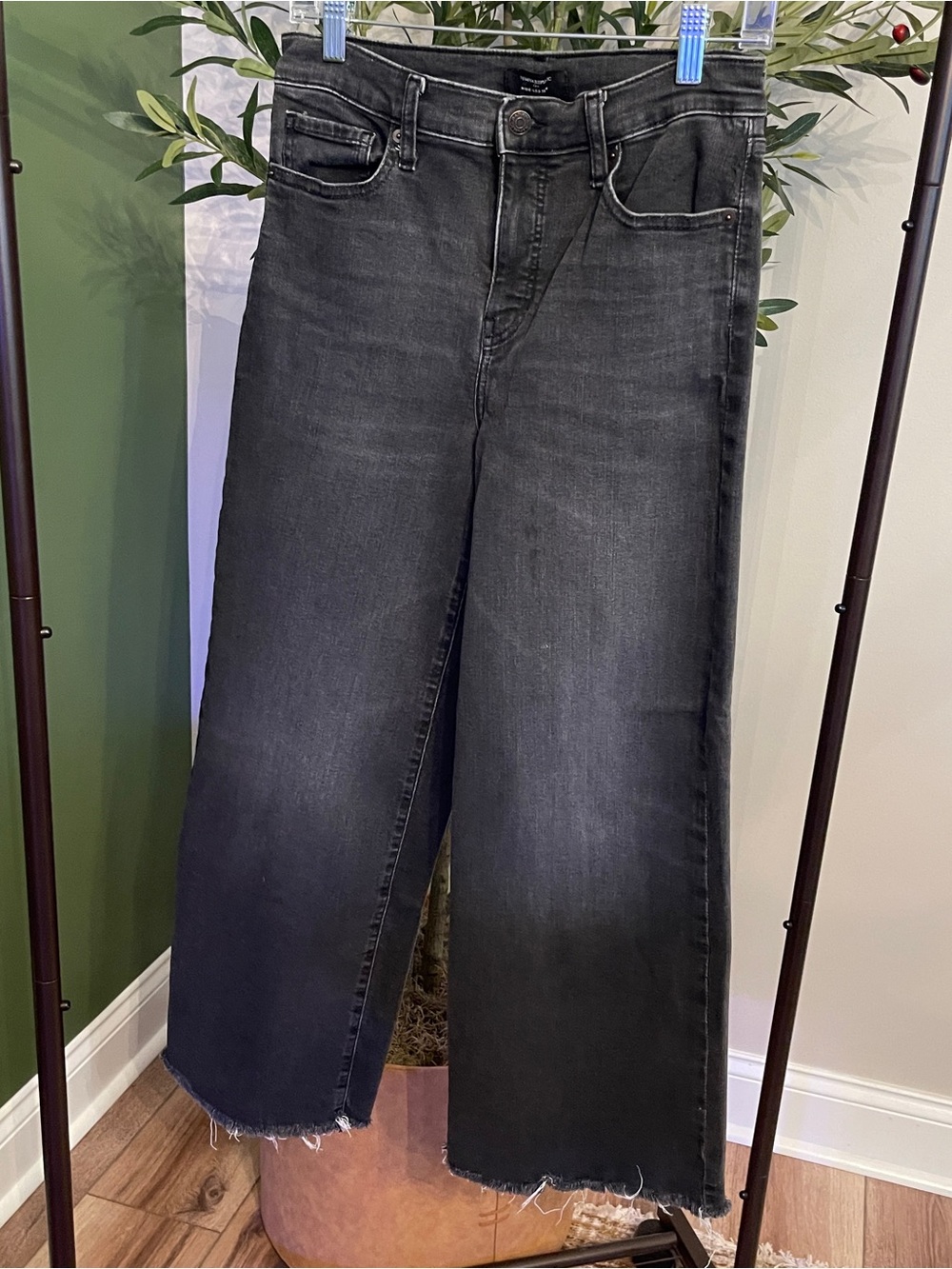Banana Republic Black Wide-Leg Relaxed Jeans